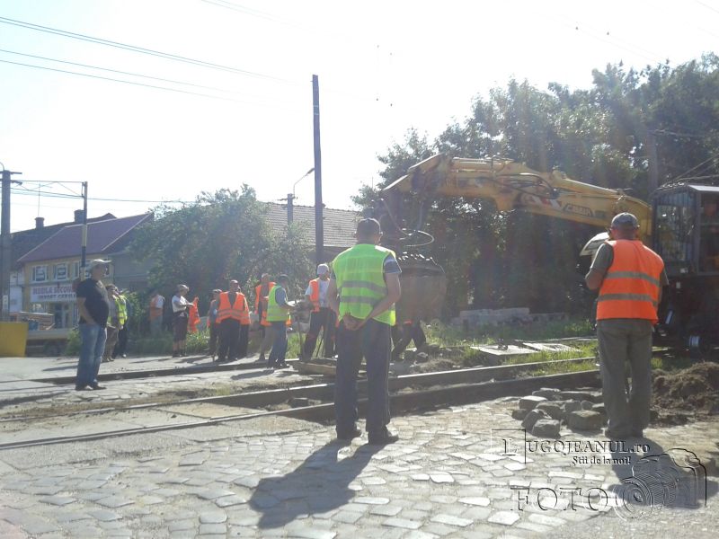 lucrari dalare trecere calea ferata bariera bocsei lugojeanul 2013 (1)