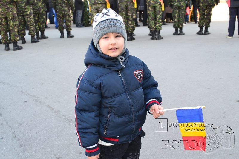 1 decembrie 2013 ziua nationala a romaniei parada miliara la lugoj foto galerie depunere coroane onoruri militare lugojeanul (11)